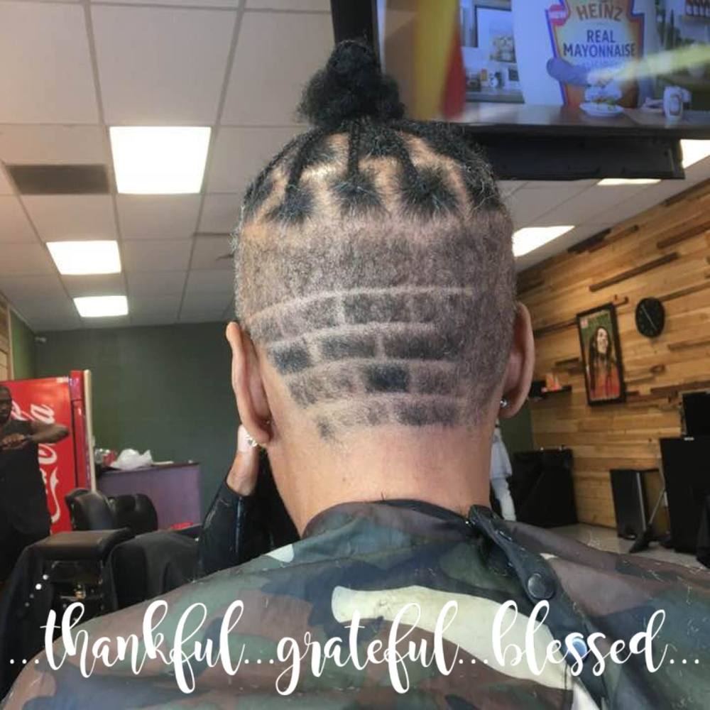 Meet your Posher, Annette